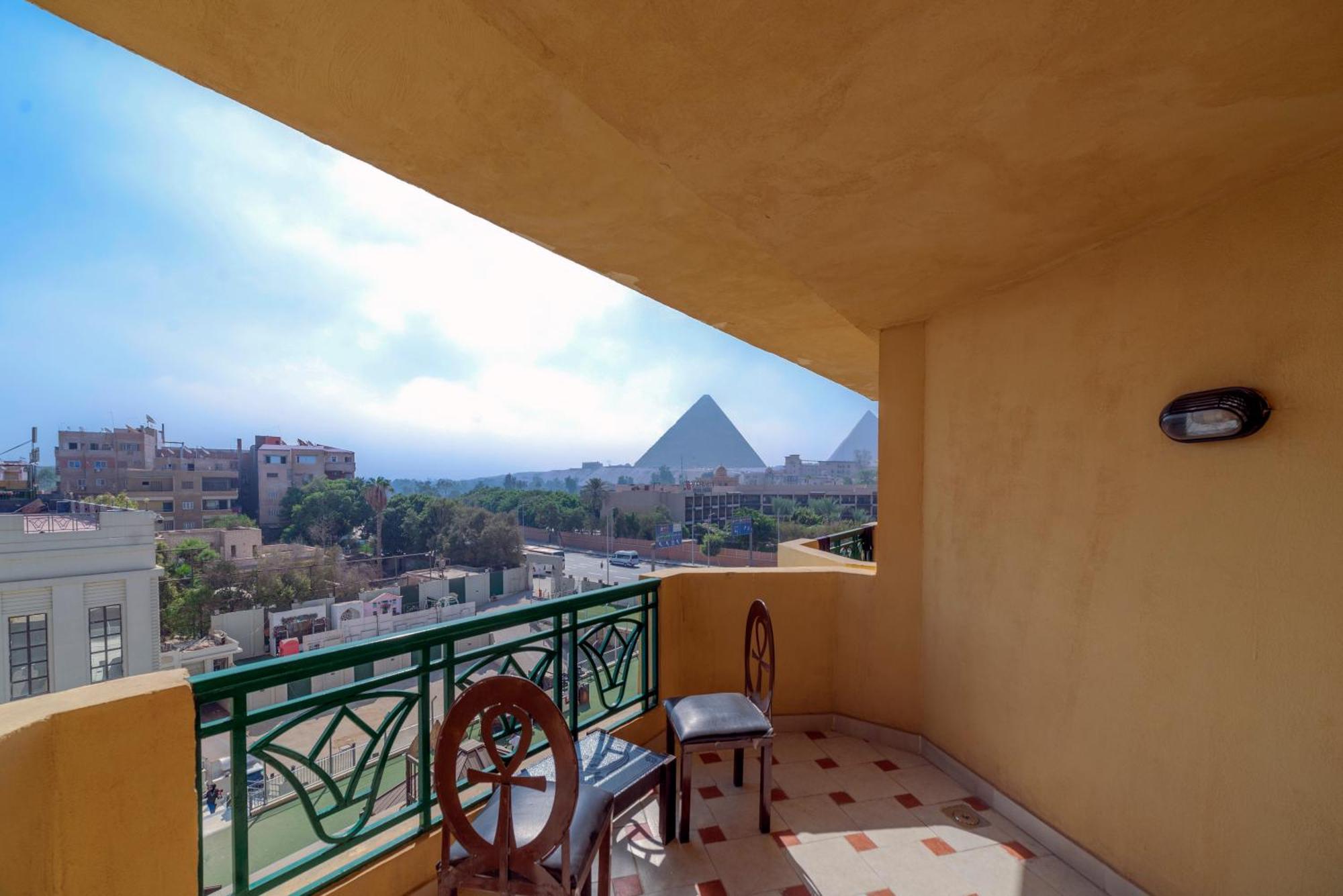 Regency Pyramids Hotel Il Il Cairo Esterno foto